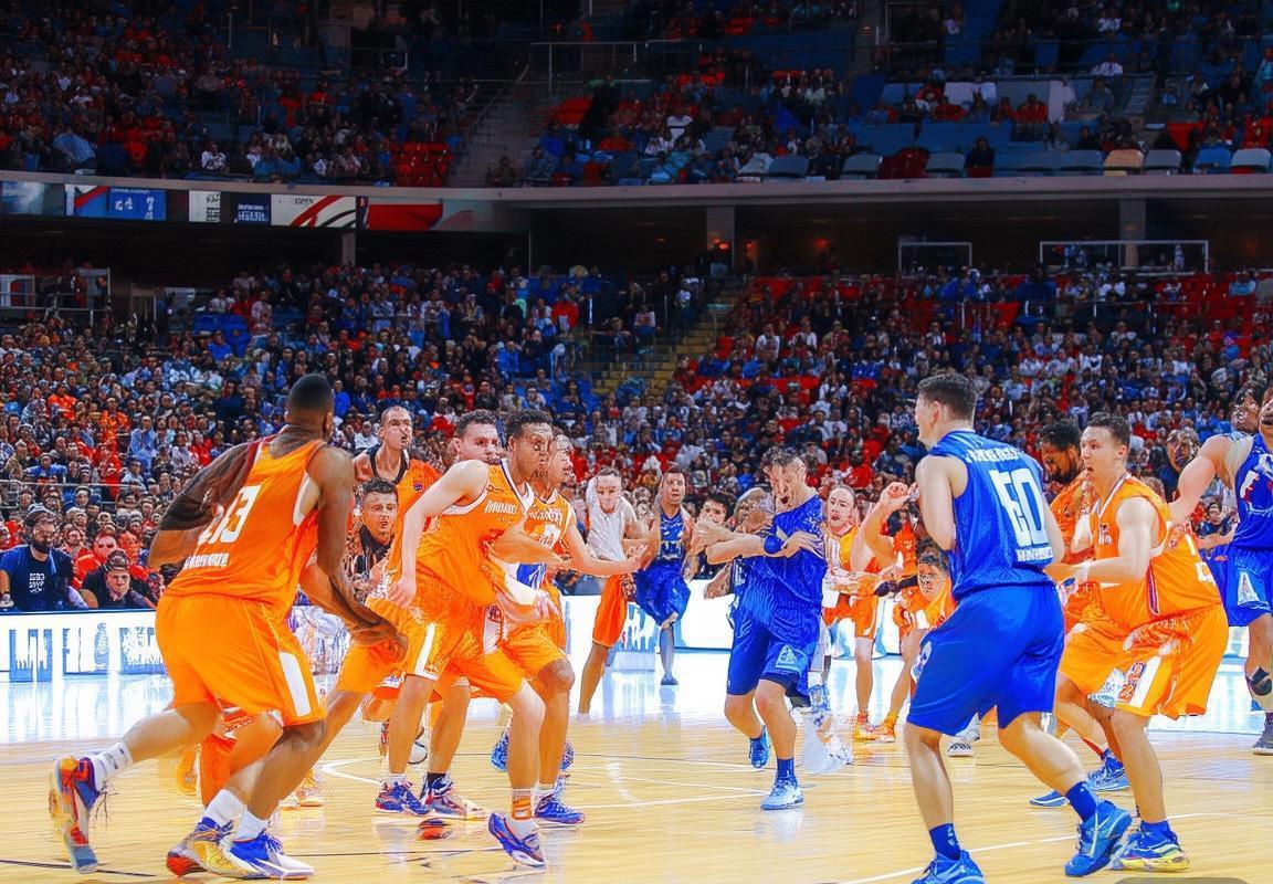 2017-2018 CBA粤浙巅峰对决：激情对决与智慧启示